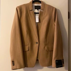 NWOT Banana Republic blazer. Size 10.